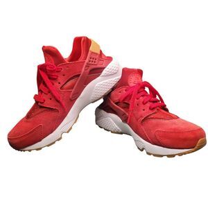 Nike Air Huarache AA0524-601 Red Suede Sneakers Shoes Women's 8. Fit Like 7.5. N